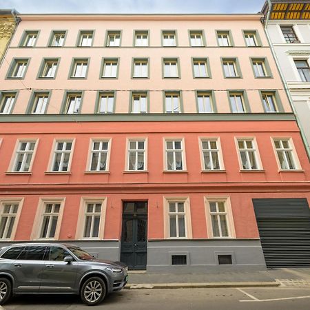 Best Seasons Andrassy Budapeste Exterior foto