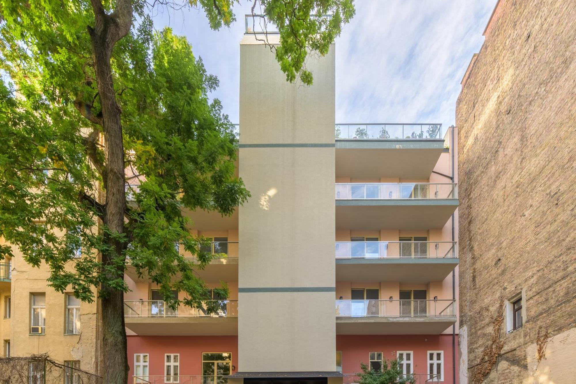 Best Seasons Andrassy Budapeste Exterior foto